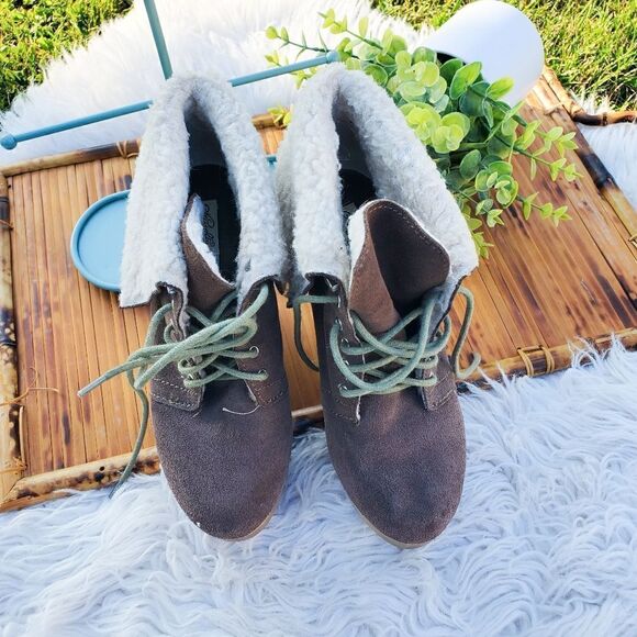 Naughty Monkey Taupe Suede Round Toe  Leather Fleece Foldover Wedge Heel Boots - Picture 11 of 12